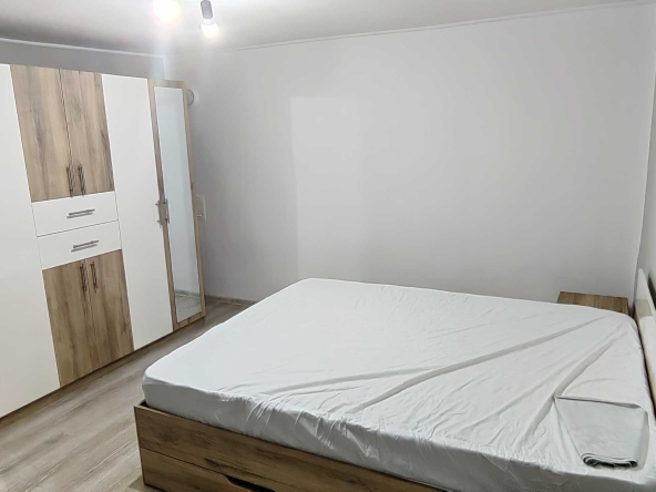 Дава се под наем Етаж от къща в Варна, Аспарухово - 40 кв.м за 359.04 € - Снимка #1