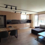 Дава се под наем Двустаен апартамент в Пловдив, Каменица 1 - 90 кв.м за 480 € - Снимка #1