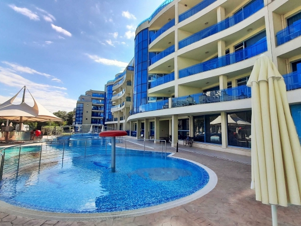 Двустаен апартамент в Поморие - 71 кв.м за 1155 €/кв.м - Снимка #1