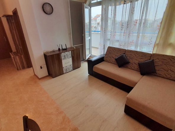 Двустаен апартамент в к.к. Слънчев бряг - 60 кв.м за 604 €/кв.м - Снимка #1