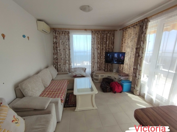 Двустаен апартамент в Бургас, Пристанище Бургас - 70 кв.м за 1112 €/кв.м - Снимка #1