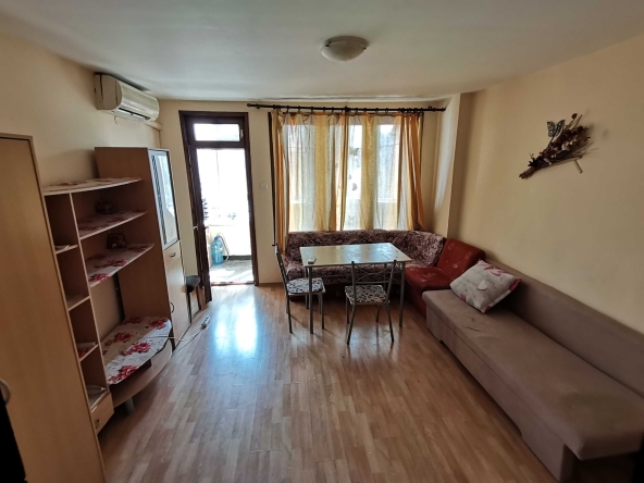 Дава се под наем Двустаен апартамент в Бургас, Братя Миладинови - 58 кв.м за 357 € - Снимка #1