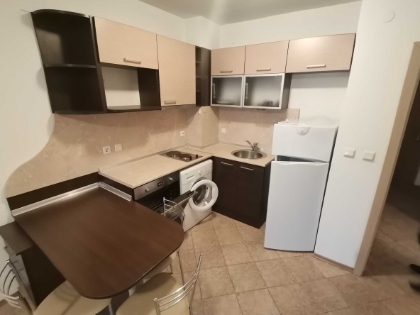 Дава се под наем Двустаен апартамент в Бургас, Възраждане - 77 кв.м за 408 € - Снимка #1