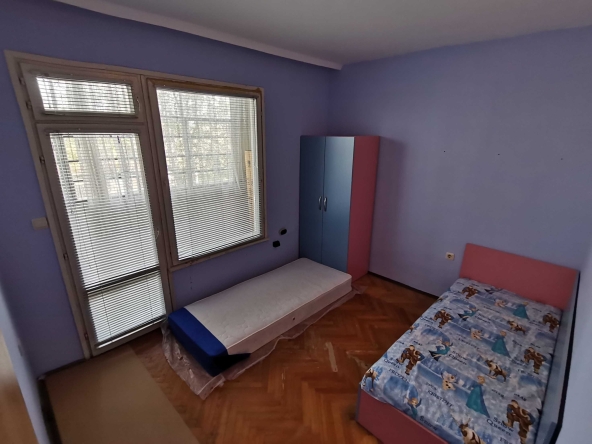 Дава се под наем Двустаен апартамент в Бургас, Възраждане - 45 кв.м за 132.6 € - Снимка #1