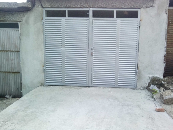 Дава се под наем Гараж / Паркомясто в Горна Оряховица - 22 кв.м за 61.2 € - Снимка #1