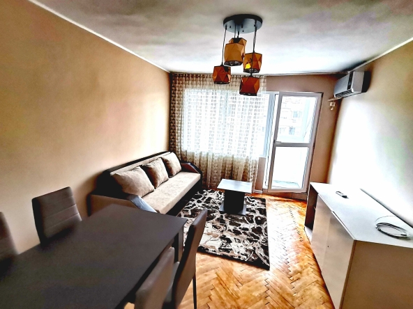 Дава се под наем Двустаен апартамент в Бургас, Лазур - 64 кв.м за 229.5 € - Снимка #1