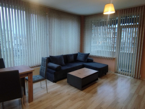 Дава се под наем Двустаен апартамент в Перник, Изток - 60 кв.м за 331.5 € - Снимка #1