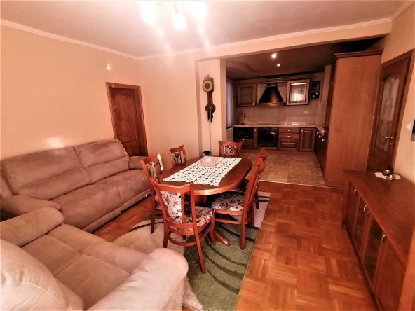 Тристаен апартамент в Стара Загора, Македонски - 120 кв.м за 1416 €/кв.м - Снимка #1