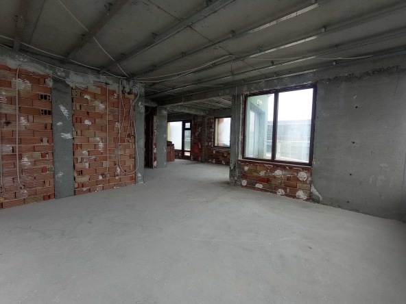 Многостаен апартамент в Поморие - 276 кв.м за 259 €/кв.м - Снимка #1