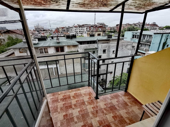 Дава се под наем Едностаен апартамент в Бургас, Възраждане - 30 кв.м за 89.25 € - Снимка #1