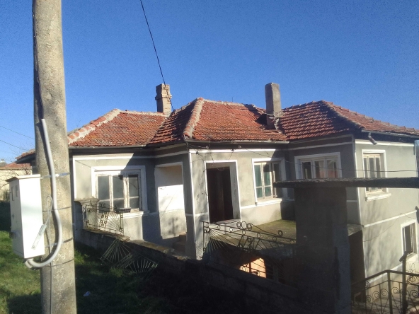 Къща в с. Добротич, Област Варна - 1185 кв.м за 22 €/кв.м - Снимка #1