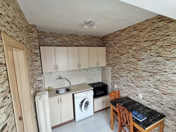 Дава се под наем Двустаен апартамент в Бургас, Братя Миладинови - 60 кв.м за 195 € - Снимка #1