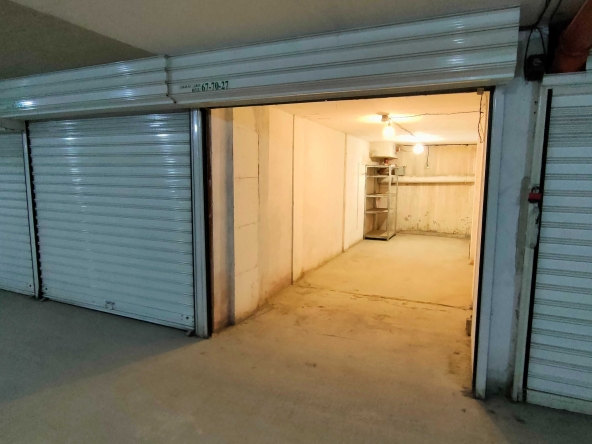 Дава се под наем Гараж / Паркомясто в Пловдив, Кючук Париж - 20 кв.м за 58.65 € - Снимка #1