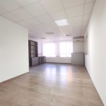 Дава се под наем Офис в Перник, Център - 50 кв.м за 204 € - Снимка #1