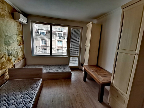 Дава се под наем Двустаен апартамент в Бургас, Зорница - 56 кв.м за 275 € - Снимка #1