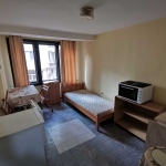 Дава се под наем Едностаен апартамент в Бургас, Център - 42 кв.м за 127.5 € - Снимка #1