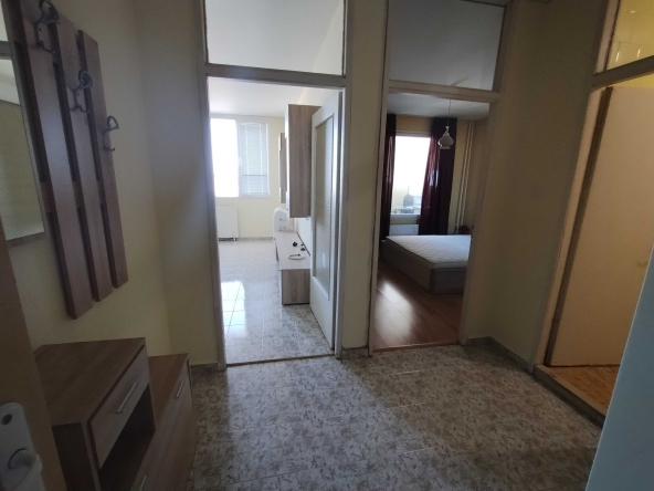 Дава се под наем Двустаен апартамент в София, Център - 55 кв.м за 408 € - Снимка #1