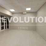 Дава се под наем Офис в Варна, Автогара - 130 кв.м за 750 € - Снимка #1