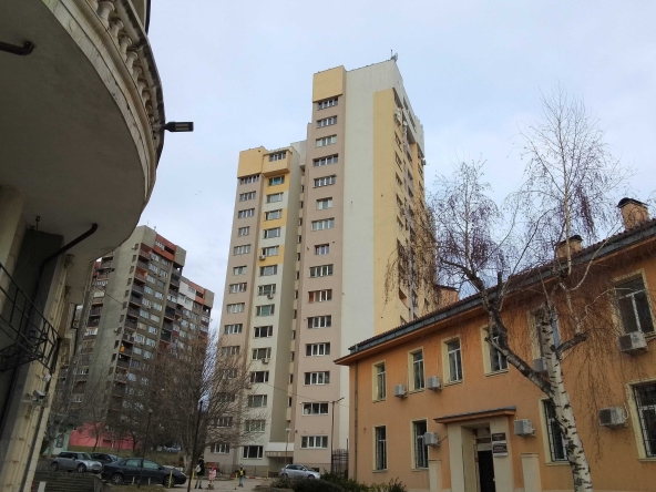 Двустаен апартамент в Радомир - 58 кв.м за 704 €/кв.м - Снимка #1