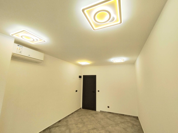 Дава се под наем Офис в Перник, Изток - 25 кв.м за 229.5 € - Снимка #1