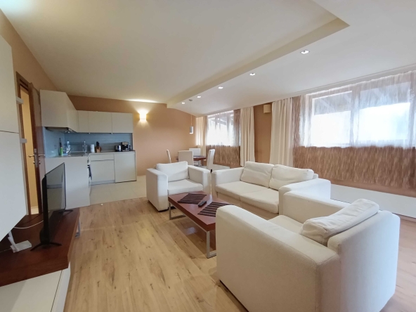 Дава се под наем Двустаен апартамент в к.к. Пампорово - 61 кв.м за 510 € - Снимка #1