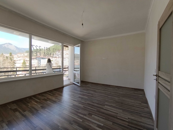 Мезонет в Смолян, Стар център - 96 кв.м за 1740 €/кв.м - Снимка #1