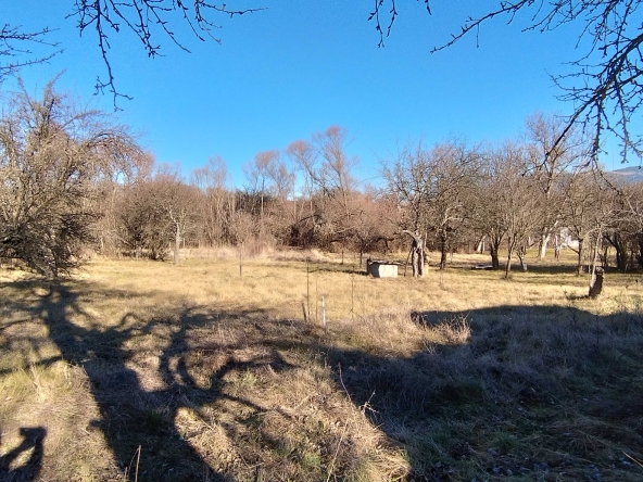 Парцел в Перник, Изток - 503 кв.м за 18 €/кв.м - Снимка #1