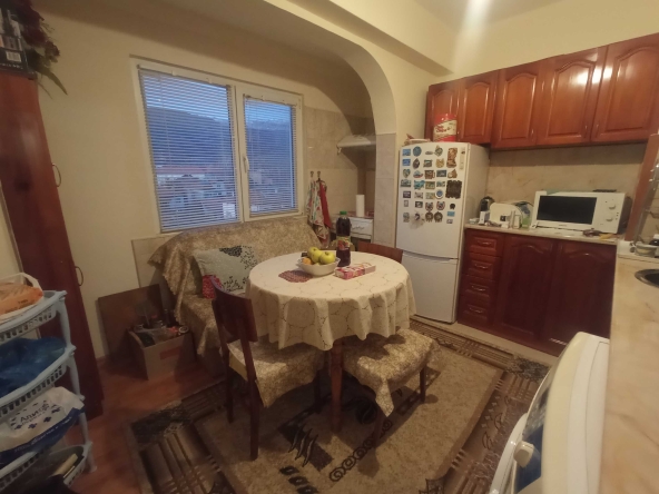 Двустаен апартамент в Пирдоп - 70 кв.м за 875 €/кв.м - Снимка #1