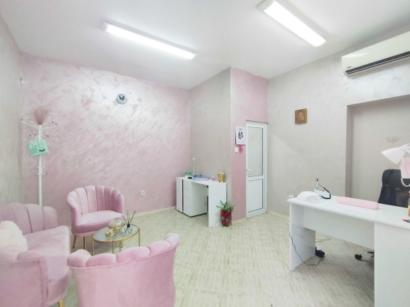 Дава се под наем Магазин в Перник, Изток - 20 кв.м за 153 € - Снимка #1