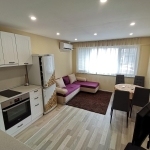 Дава се под наем Тристаен апартамент в Бургас, Братя Миладинови - 74 кв.м за 561 € - Снимка #1