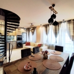 Тристаен апартамент в Перник, Изток - 98 кв.м за 1939 €/кв.м - Снимка #1