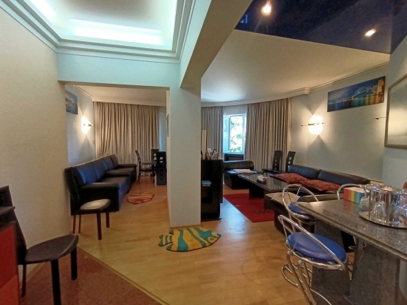 Тристаен апартамент в Габрово, Център - 130 кв.м за 1154 €/кв.м - Снимка #1