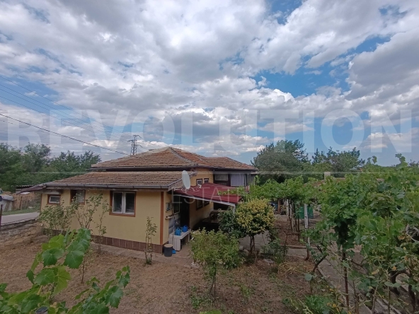 Къща в Варна, Център - 80 кв.м за 313 €/кв.м - Снимка #1