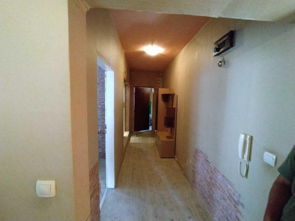 Дава се под наем Четиристаен апартамент в Варна, Зимно кино Тракия - 90 кв.м за 330 € - Снимка #1