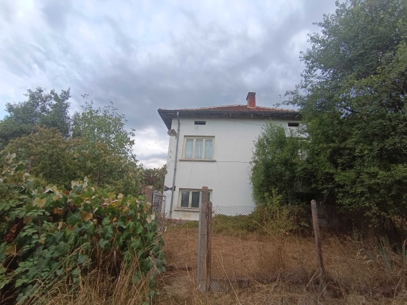 Къща в с. Добревци, Област Ловеч - 140 кв.м за 286 €/кв.м - Снимка #1