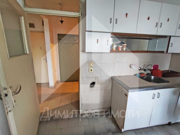 Едностаен апартамент в Нови пазар - 42 кв.м за 786 €/кв.м - Снимка #1