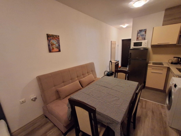 Дава се под наем Едностаен апартамент в Поморие - 33 кв.м за 209.1 € - Снимка #1