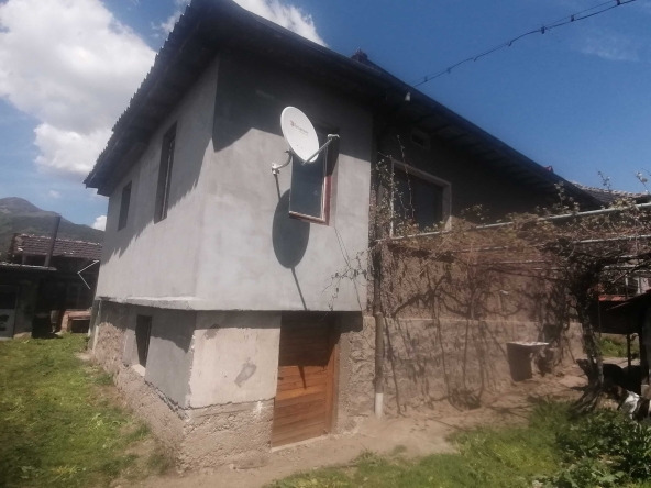 Къща в Златица - 100 кв.м за 714 €/кв.м - Снимка #1