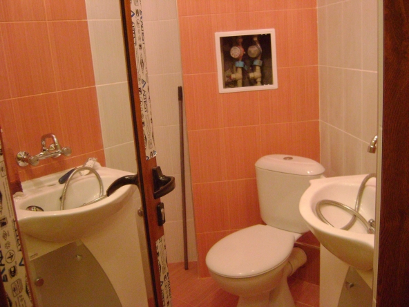 Дава се под наем Двустаен апартамент в София, Център - 65 кв.м за 500 € - Снимка #1