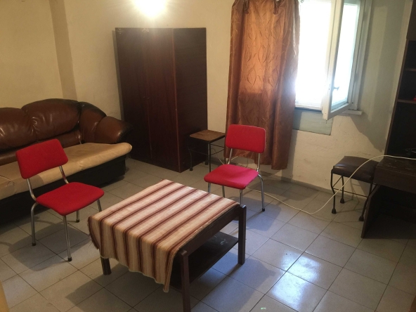 Дава се под наем Едностаен апартамент в Пловдив, Център - 54 кв.м за 200 € - Снимка #1