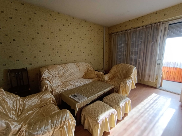 Дава се под наем Двустаен апартамент в Габрово, Младост - 66 кв.м за 255 € - Снимка #1