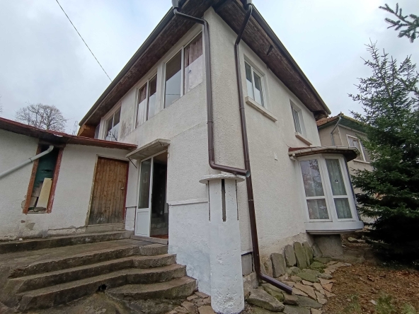 Къща в с. Жълтеш, Област Габрово - 110 кв.м за 306 €/кв.м - Снимка #1