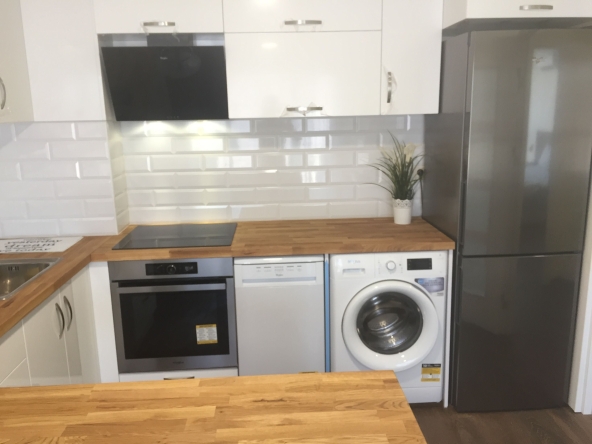 Дава се под наем Двустаен апартамент в Пловдив, Сточна гара - 69 кв.м за 648.21 € - Снимка #1