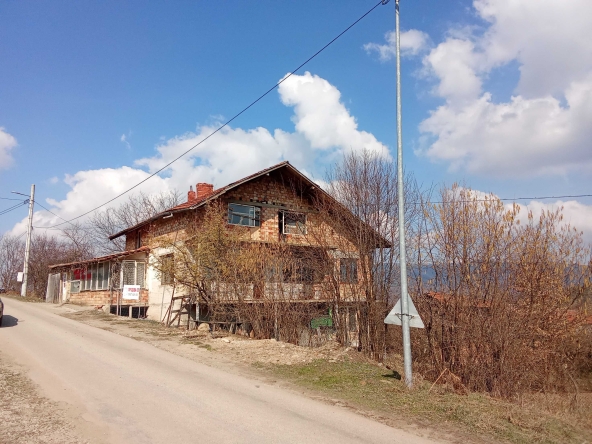 Къща в Априлци - 184 кв.м за 186 €/кв.м - Снимка #1