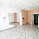 Офис в Перник, Изток - 42 кв.м за 5 €/кв.м - Снимка #1