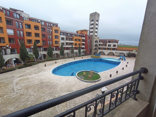 Дава се под наем Двустаен апартамент в Ахелой - 65 кв.м за 648.21 € - Снимка #1