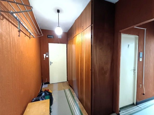 Тристаен апартамент в Добрич, Дружба 3 - 94 кв.м за 353 €/кв.м - Снимка #1