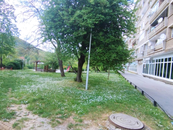 Дава се под наем Едностаен апартамент в Габрово, Бойката - 44 кв.м за 179.52 € - Снимка #1