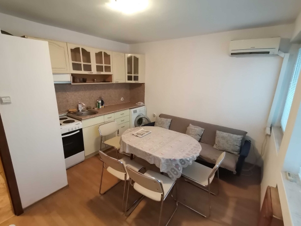 Дава се под наем Двустаен апартамент в Бургас, Братя Миладинови - 70 кв.м за 229.5 € - Снимка #1