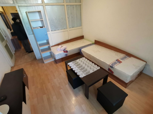 Дава се под наем Едностаен апартамент в Бургас, Зорница - 37 кв.м за 158.1 € - Снимка #1